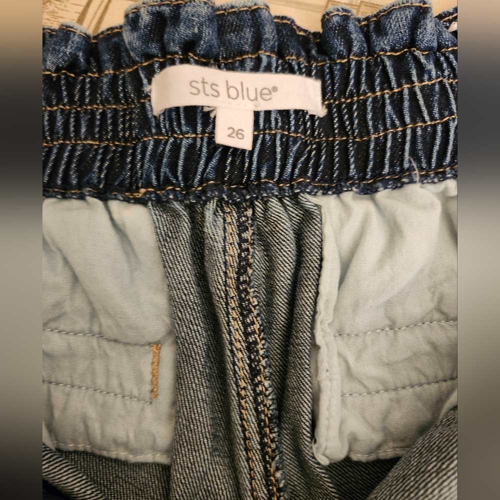 Denim Acid Wash Shorts Sz 26 Hi Waist/ Elastic On Back/ Front Tie/ Pockets - Picture 4 of 7
